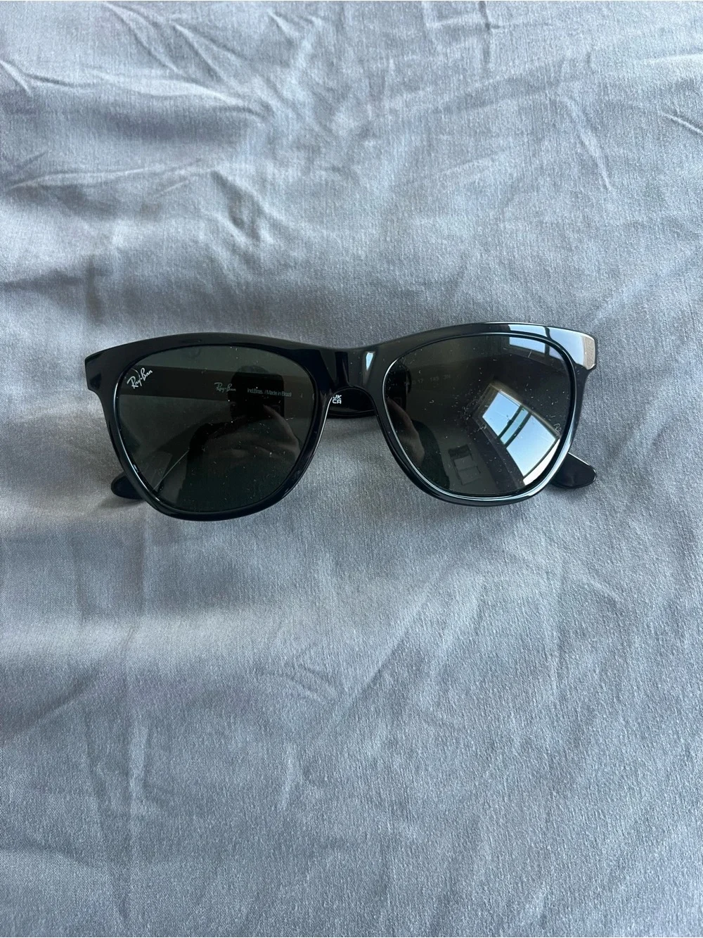 Ray-Ban Black Men's Sunglasses with Dark Lenses